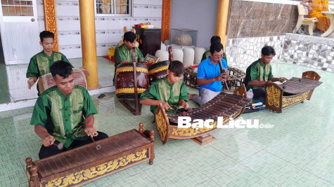 Tiếp “lửa” cho các đội, nhóm văn nghệ Khmer