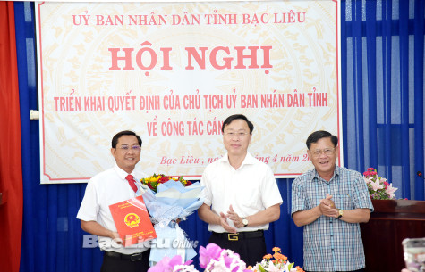 Triển khai các Quyết định của Chủ tịch UBND tỉnh về công tác cán bộ