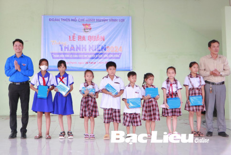 Dấu ấn màu áo xanh trong Tháng Thanh niên
