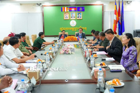 Đoàn công tác tỉnh Bạc Liêu thăm và chúc tết Chôl-chnăm-thmây tại tỉnh Preah Sihanouk (Campuchia)