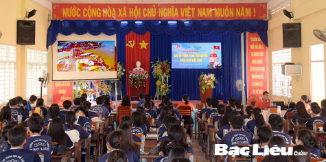 Giáo dục tình yêu quê hương và biển, đảo cho tuổi trẻ