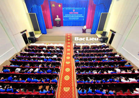 Chú trọng giáo dục chính trị, tư tưởng cho thanh niên