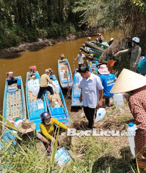 Những giọt nước nghĩa tình