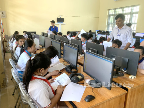 Huyện Hòa Bình: Gần 70 thí sinh tham dự Hội thi Tin học trẻ lần thứ IX - năm 2024