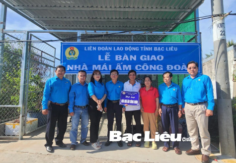 LĐLĐ tỉnh: Bàn giao 2 “Mái ấm Công đoàn” cho đoàn viên gặp khó khăn về nhà ở