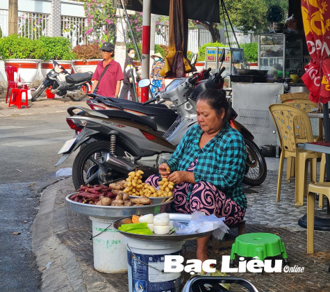Chật vật mưu sinh nơi phố thị