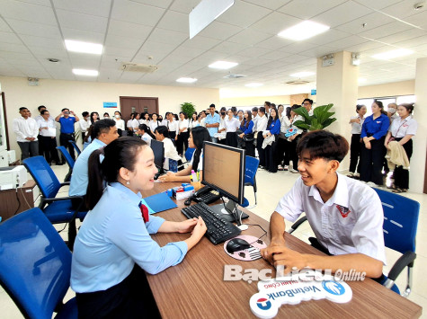 Hơn 100 sinh viên trải nghiệm “Hành trình sinh viên đến với các doanh nghiệp” tại VietinBank Bạc Liêu