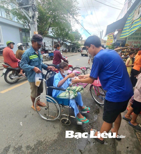 Khổ như… nuôi người bệnh