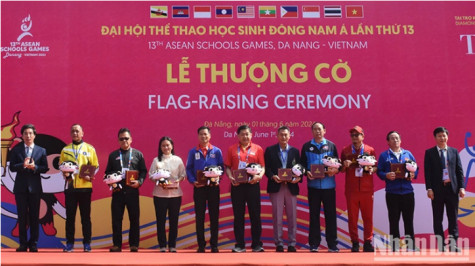 Lễ thượng cờ Đại hội Thể thao học sinh Đông Nam Á lần thứ 13