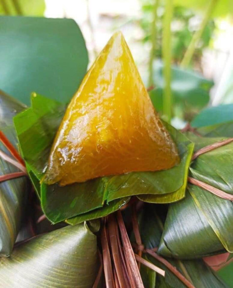 Cúng bánh ú tết Đoan Ngọ