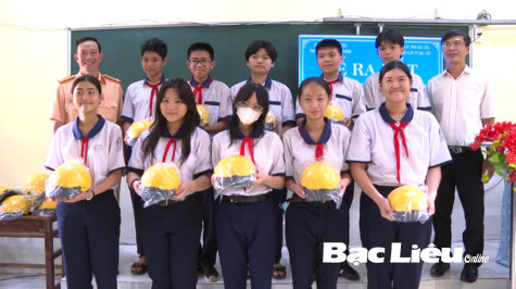 Tăng cường trách nhiệm trong bảo đảm an toàn giao thông cho trẻ em