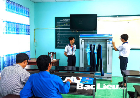 Đông Hải đoạt 5/32 giải thưởng và giải Ba toàn đoàn tại Hội thi Tin học trẻ cấp tỉnh lần thứ XXVI