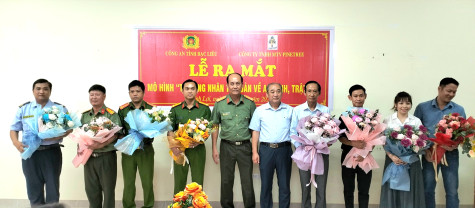 Ra mắt mô hình “Tổ công nhân tự quản về an ninh trật tự”