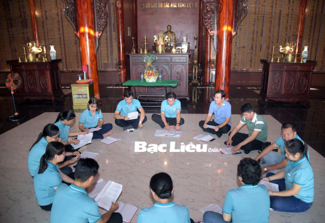 Sở LĐ-TB&XH: Về nguồn, sinh hoạt học Bác tại Nghĩa trang liệt sĩ tỉnh