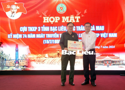 Họp mặt kỷ niệm 74 năm Ngày truyền thống lực lượng thanh niên xung phong Việt Nam