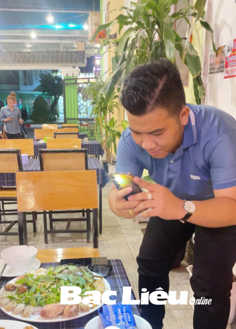 Nghề review đang trở thành xu thế của giới trẻ