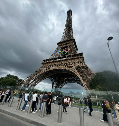 Olympic, một Paris lạ lắm!