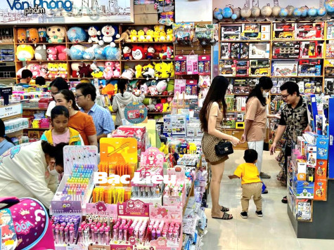 Phong phú thị trường đồ dùng học tập trước thềm năm học mới