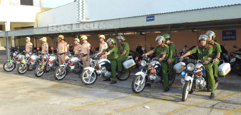 Ra quân cao điểm tuần tra, xử lý vi phạm, bảo đảm an toàn giao thông