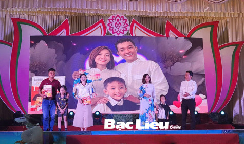 Sở VH-TT&DL Bạc Liêu tham gia Ngày hội Gia đình tiêu biểu miền Tây Nam Bộ