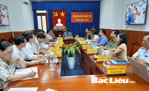 Bế mạc phiên họp thứ 36 của Ủy ban Thường vụ Quốc hội: Sáng tỏ nhiều vấn đề chất vấn và trả lời chất vấn