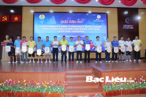 Công ty Điện lực Bạc Liêu: Tổ chức Hội thi kéo co chào mừng kỷ niệm 79 năm Ngày Quốc khánh 2/9