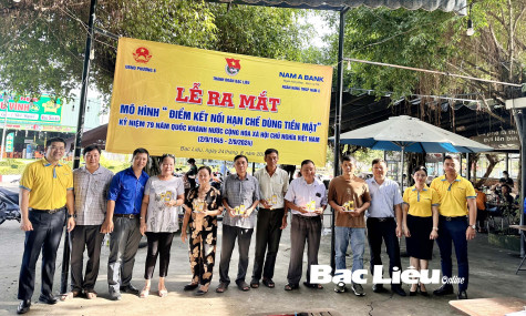 Ra mắt “Điểm kết nối hạn chế dùng tiền mặt” tại Phường 8