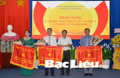 Tạo mọi thuận lợi cho học sinh đến trường