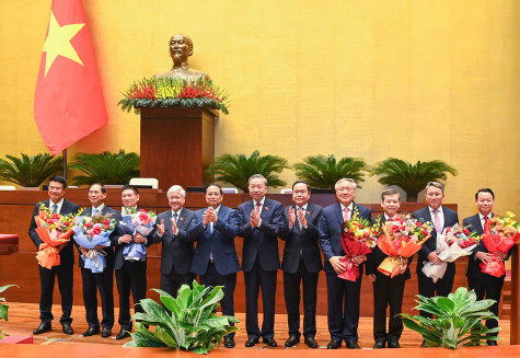 Quốc hội phê chuẩn bổ nhiệm nhân sự cấp cao