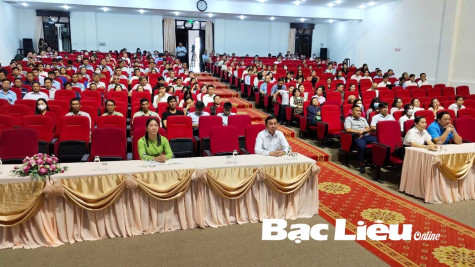Quán triệt Quy định 144 của Bộ Chính trị cho đoàn viên, công nhân viên chức