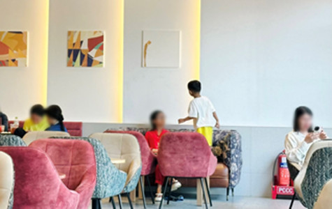 Cần dạy con trẻ cư xử đẹp nơi công cộng