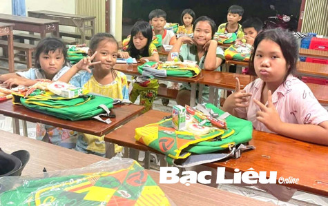 Nơi trao con chữ cho trẻ em nghèo
