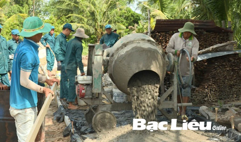 Lực lượng vũ trang huyện: Chung sức xây dựng nông thôn mới