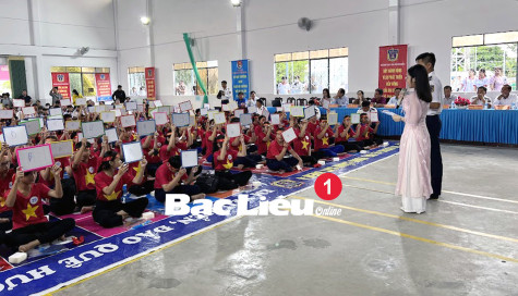 Huyện Hòa Bình: Ý nghĩa Cuộc thi “Em yêu biển, đảo quê hương”