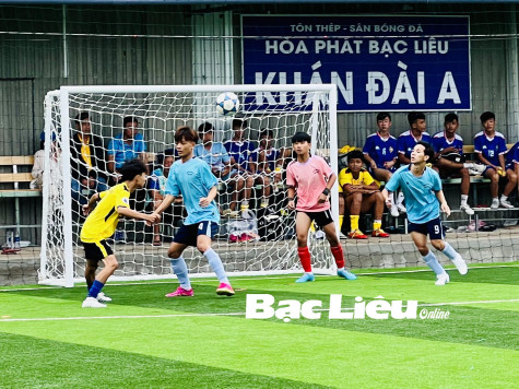 Trên 130 vận động viên tranh tài tại Giải bóng đá U15