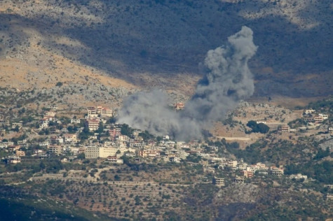 Quân đội Israel xác nhận 100 quả rocket được bắn từ Lebanon chỉ trong vài giờ