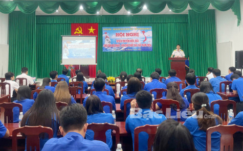 Đẩy mạnh tuyên truyền về biển, đảo cho cán bộ Đoàn - Hội