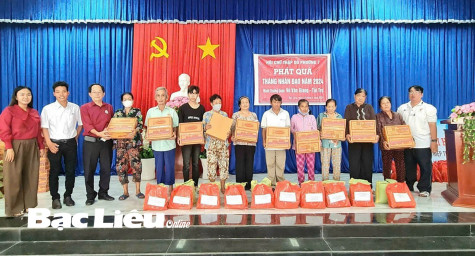 Hỗ trợ hơn 6,8 tỷ đồng cho bệnh nhân nghèo, nạn nhân tai nạn giao thông