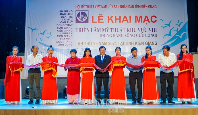 Khai mạc Triển lãm mỹ thuật khu vực VIII ĐBSCL lần thứ 29