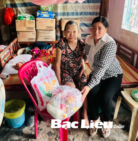 Chung tay chăm lo cho người cao tuổi nghèo