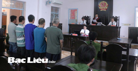 Vụ án Lừa đảo mua bán viên đá quý: Tòa trả hồ sơ để điều tra bổ sung