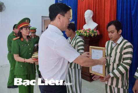 Lối về cho người lầm lỡ