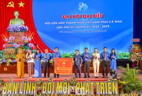 “Thanh niên Cà Mau đoàn kết - bản lĩnh - đổi mới - phát triển”