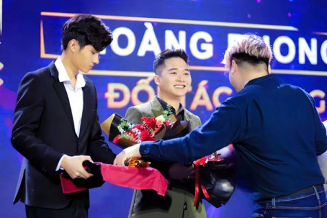 ​Hoàng Phong - Ông trùm đứng sau loạt idol triệu view
