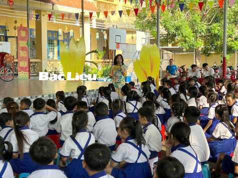Ngành Giáo dục huyện Hòa Bình:​ Duy trì chất lượng thư viện trường học đạt chuẩn quốc gia