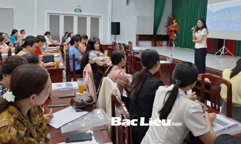 Bồi dưỡng nghiệp vụ công tác kiểm tra, giám sát trong hệ thống Hội Phụ nữ