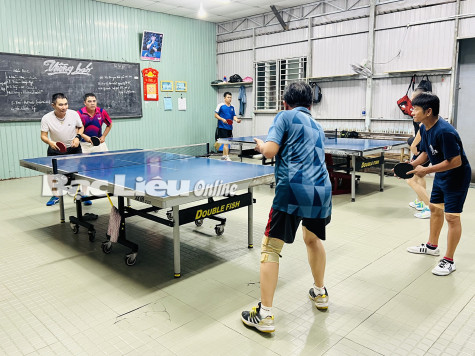 Đội bóng bàn Câu lạc bộ Hưu trí: “Gừng càng già càng cay”
