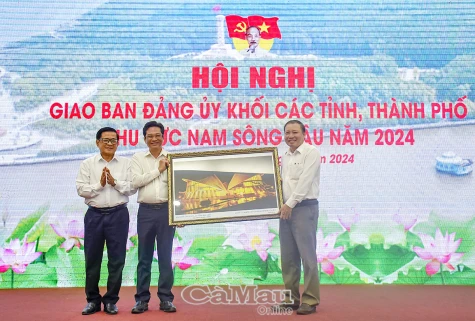 Chia sẻ nhiều mô hình, cách làm hay trong công tác xây dựng Đảng