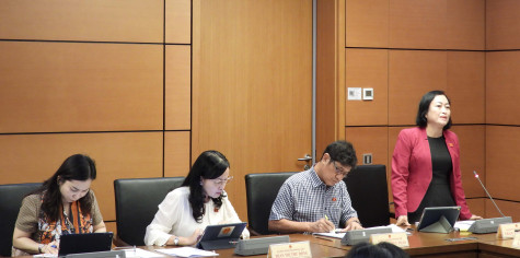 Quốc hội thảo luận tại Tổ về tình hình phát triển kinh tế - xã hội