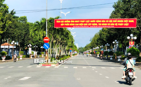 Các hoạt động hướng về Ngày Pháp luật Việt Nam 2024